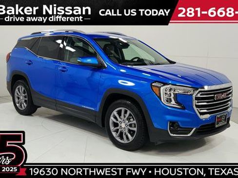 Used 2024 GMC Terrain SLT image 1