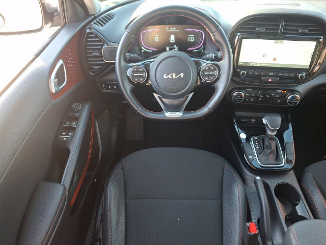 Used 2025 Kia Soul GT-Line FWD image 11