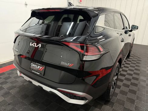Used 2023 Kia Sportage EX FWD image 17