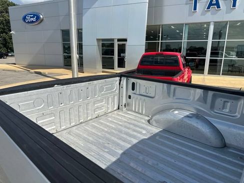 Used 2019 Ford F150 XLT w/ Equipment Group 302A Luxury AWD/4WD image 12