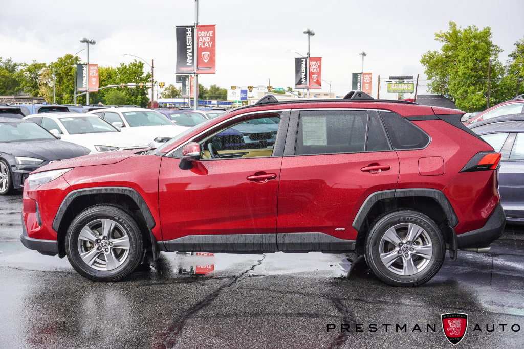 Used 2023 Toyota RAV4 XLE w/ Convenience Package AWD/4WD image 17