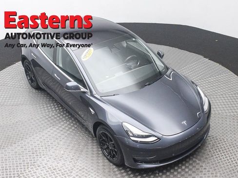 Used 2018 Tesla Model 3 Long Range AWD/4WD image 3