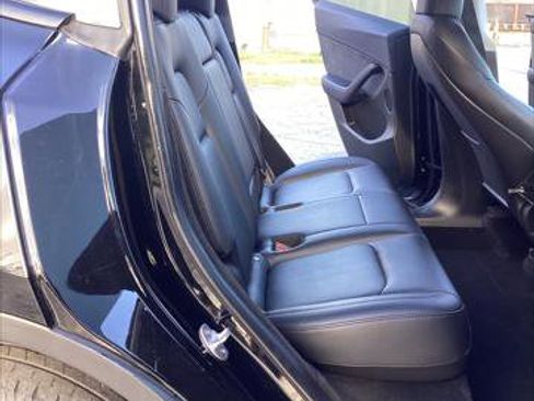 Used 2023 Tesla Model Y Long Range image 21