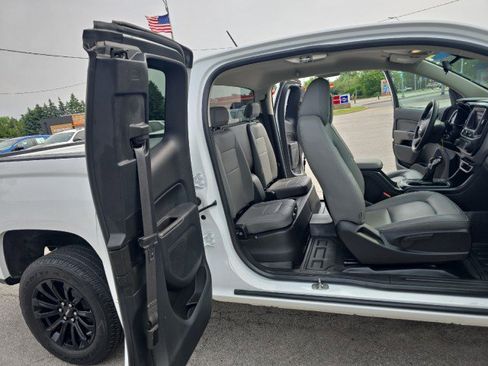 Used 2022 GMC Canyon Elevation Standard image 28