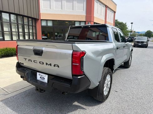 Used 2024 Toyota Tacoma SR w/ SR Upgrade Package AWD/4WD image 7