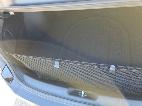 Certified 2025 Hyundai Elantra Limited image 23