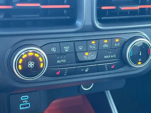 Used 2024 Ford Maverick XLT w/ XLT Luxury Package image 16