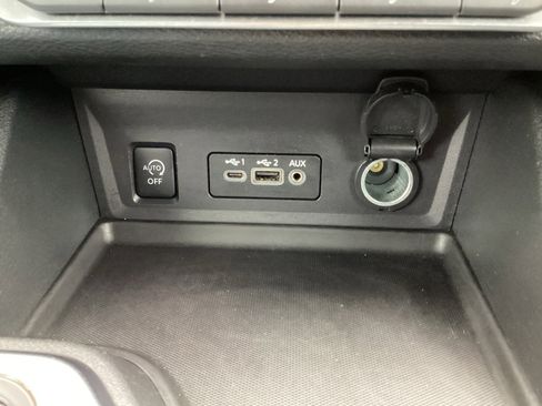 Used 2024 Nissan Sentra SV FWD image 23