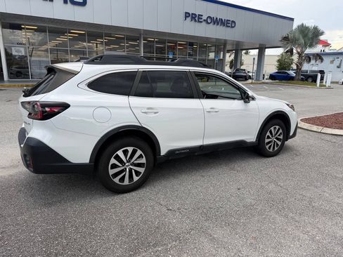 Used 2021 Subaru Outback Premium w/ Popular Package #1 AWD/4WD image 3