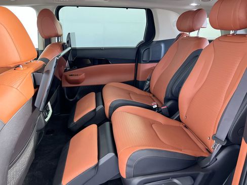 Certified 2026 Kia Carnival SX Prestige image 29