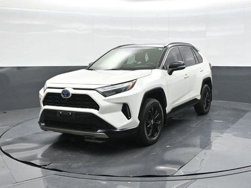 Certified 2022 Toyota RAV4 XSE AWD/4WD image 1
