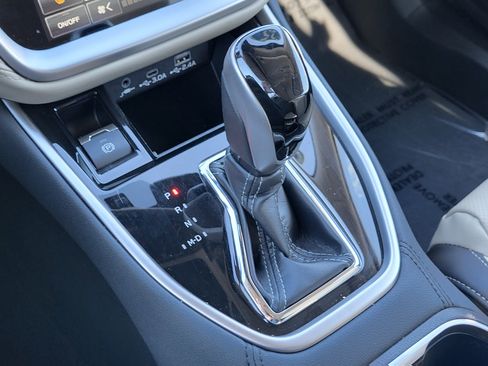Certified 2025 Subaru Outback Limited image 19