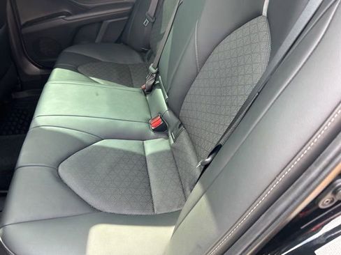 Used 2018 Toyota Camry XSE FWD image 8