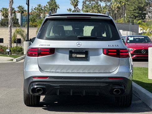 Used 2024 Mercedes-Benz GLB 35 AMG 4MATIC image 4