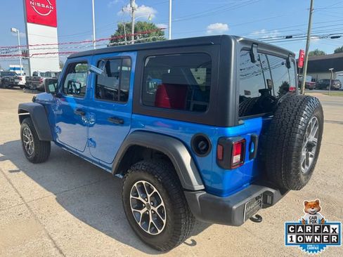 Used 2025 Jeep Wrangler Unlimited Sport AWD/4WD image 22
