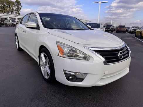 Used 2014 Nissan Altima 3.5 SL w/ Technology Package image 7