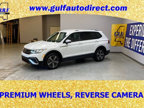 Used 2024 Volkswagen Tiguan SE image 5