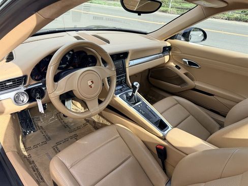 Used 2014 Porsche 911 Carrera 4 AWD/4WD image 23