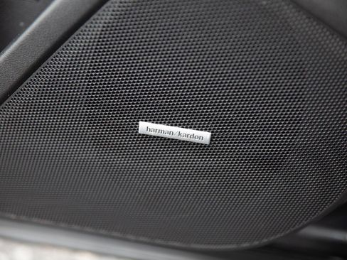 Used 2020 Subaru Forester Touring image 19