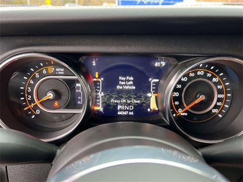 Certified 2021 Jeep Wrangler Unlimited Sahara image 27