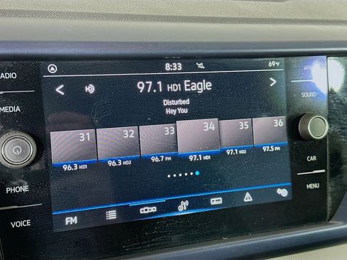 Used 2022 Volkswagen Taos SE image 21