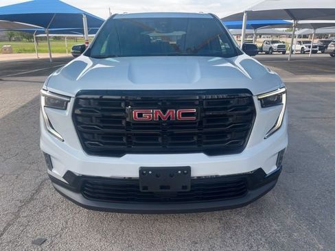 Used 2025 GMC Acadia Elevation w/ Elevation Premium Package AWD/4WD image 2