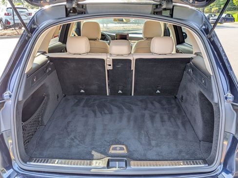 Used 2019 Mercedes-Benz GLC 300 image 34