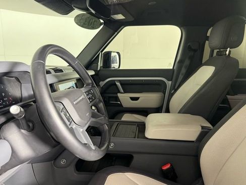 Used 2023 Land Rover Defender 110 X-Dynamic SE image 39