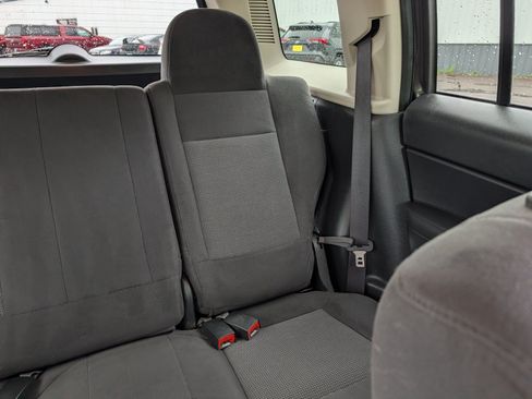 Used 2014 Jeep Patriot Latitude AWD/4WD image 14