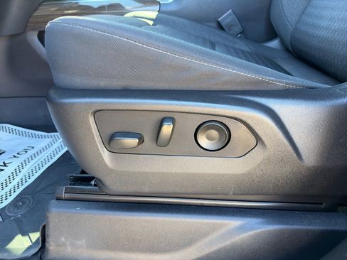 Used 2024 Chevrolet Silverado 1500 LT Trail Boss w/ Protection Package AWD/4WD image 20