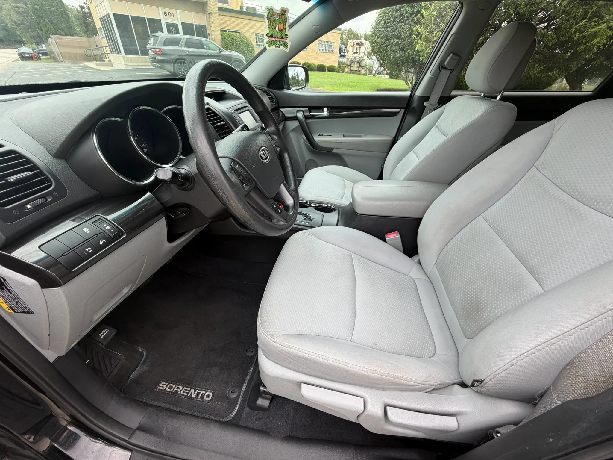 Used 2013 Kia Sorento LX w/ Convenience Pkg FWD image 11