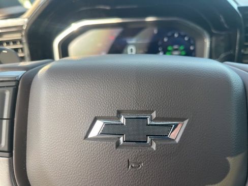 Used 2025 Chevrolet Silverado 1500 LT Trail Boss w/ Convenience Package II image 37