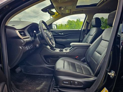 Used 2023 GMC Acadia Denali w/ Denali Technology Package AWD/4WD image 15