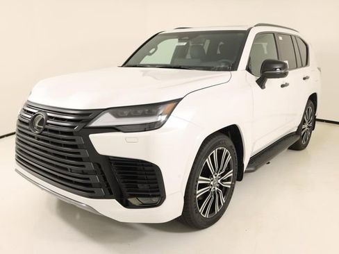 New 2026 Lexus LX 700h Luxury image 8