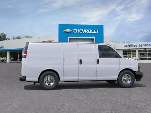 New 2026 Chevrolet Express 2500 image 5