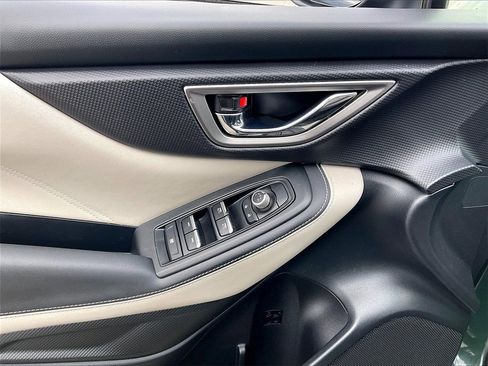 Used 2023 Subaru Forester Limited image 38