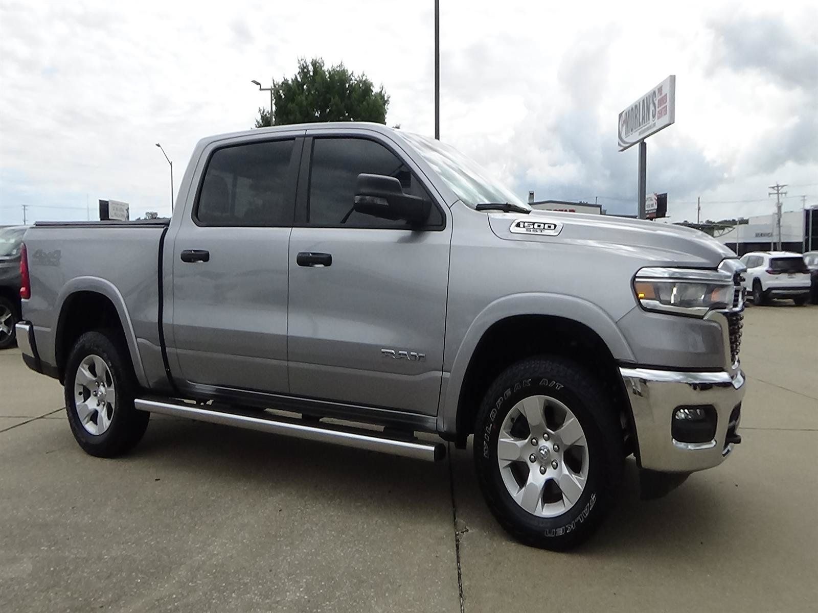 Used 2025 RAM 1500 Big Horn AWD/4WD image 5