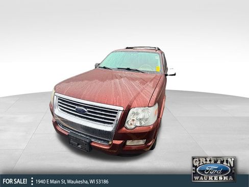 Used 2009 Ford Explorer XLT image 1