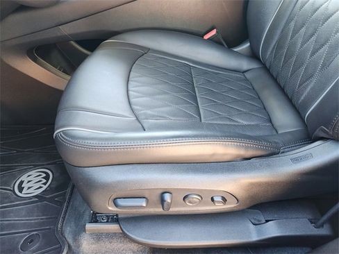 Used 2024 Buick Enclave Avenir w/ Trailering Package, 5000 lbs. image 26