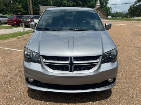 Used 2016 Dodge Grand Caravan R/T FWD image 5