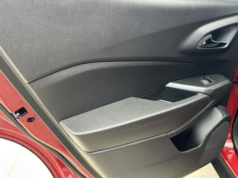 New 2026 Chevrolet Trax LS w/ LS Convenience Package image 24