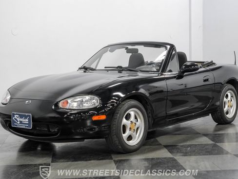 Used 1999 MAZDA MX-5 Miata image 18