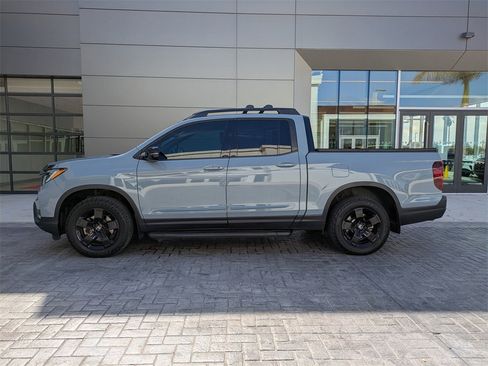 Used 2024 Honda Ridgeline Black Edition image 8