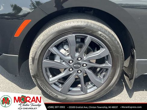 Certified 2024 Chevrolet Equinox RS w/ LPO, Floor Liner Package AWD/4WD image 9