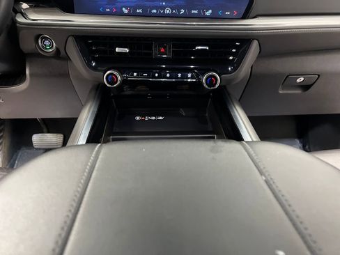 Used 2025 Chevrolet Tahoe Z71 image 43