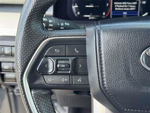 Used 2024 Toyota Tacoma TRD Off-Road image 11