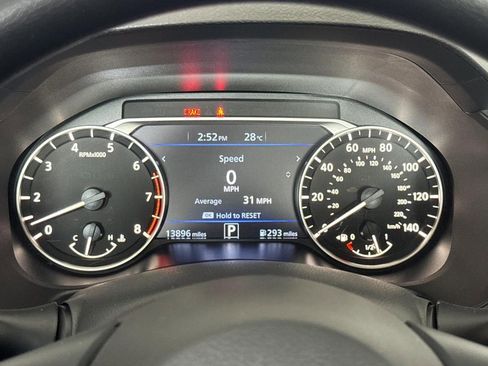 Used 2025 Nissan Altima 2.5 SV FWD image 18