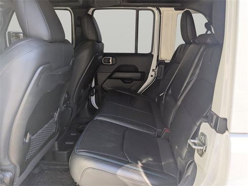 Used 2024 Jeep Wrangler High Altitude image 15