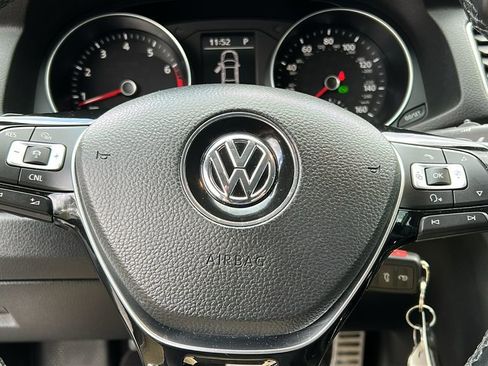 Used 2018 Volkswagen Passat 2.0T R-Line image 12