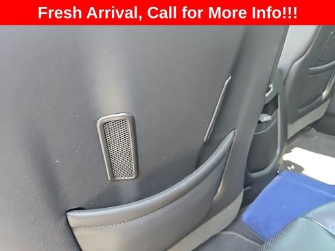 Used 2019 Cadillac Escalade Luxury AWD/4WD image 24